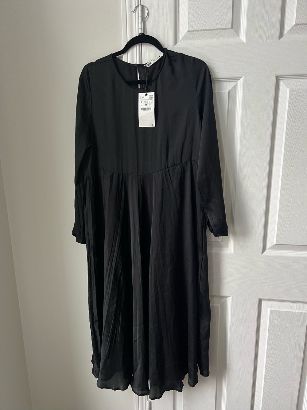 Satin Black Long-Sleeve Midi Dress